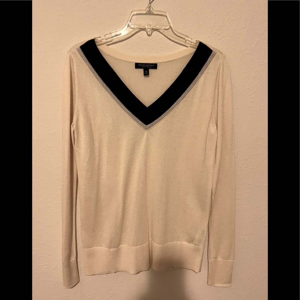 Banana republic silk cashmere lightweight v neck sweater